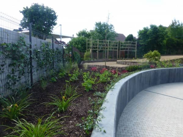 jardin et sa verdure jardin et sa verdure
