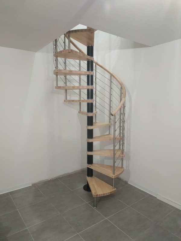 Réalisation d'un escalier bois-métal par MD Menuiserie Diffusion Luxembourg