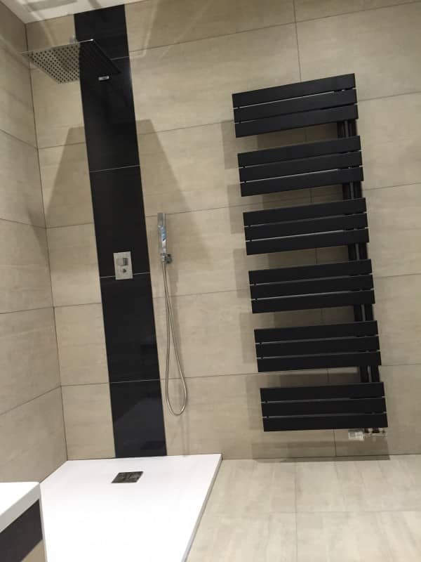 Radiateur sèche serviettes noir pour salle de bains - Art Thermic